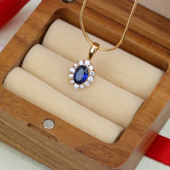 "Royal Blue Oval Pendant with Halo in Gold-Plated Brass Setting, XPPT1815 - Picture 5 of 13